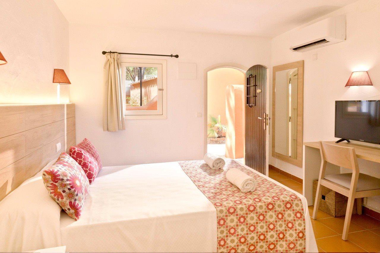 Hotel Fergus Style Punta Arabi Es Cana Esterno foto